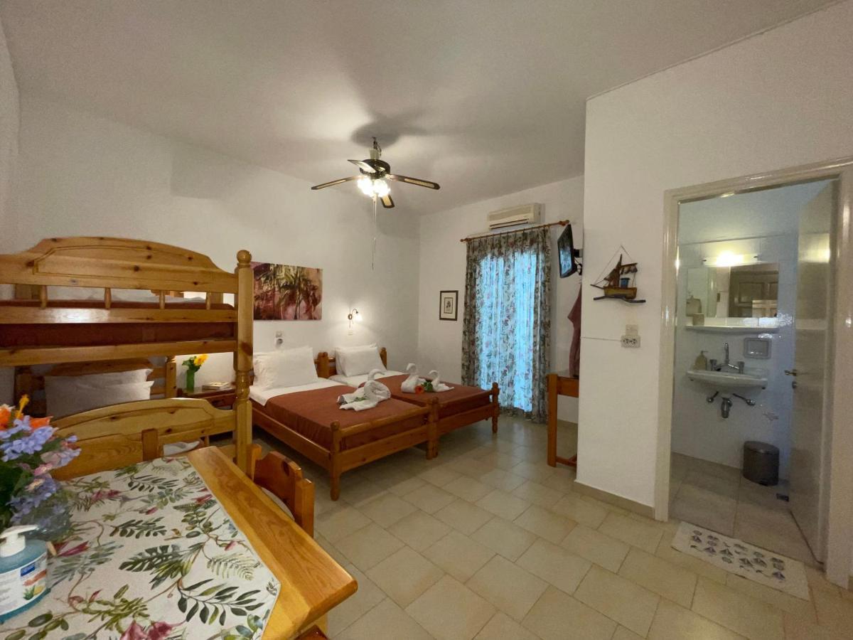 Villa Gelly'S Studios Alikí Kültér fotó